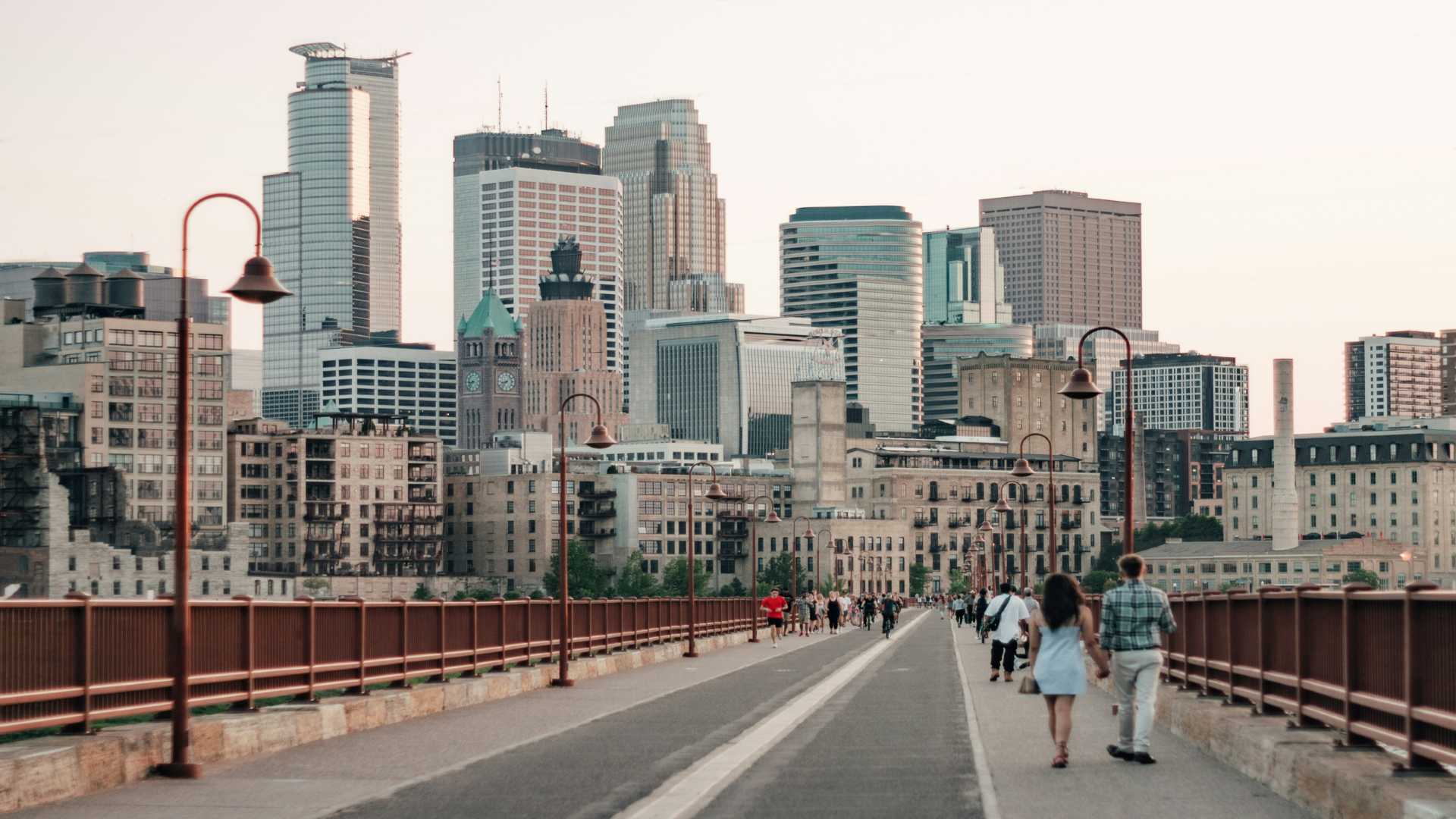 Train from Minneapolis to Seattle